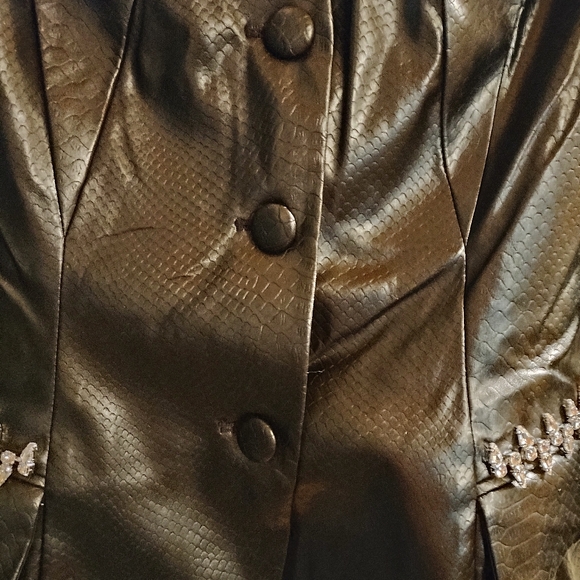 VENUS Black Blazer with Silver Accents - Picture 5 of 11